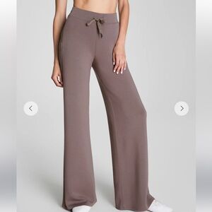 Spanx airessential wide leg pants